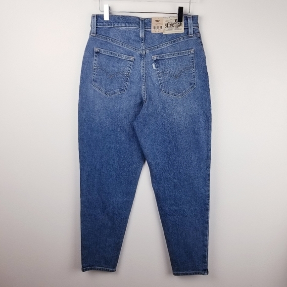 Levi's SilverTab A36990003 High-Waisted Mom Jean NWT - Picture 2 of 9